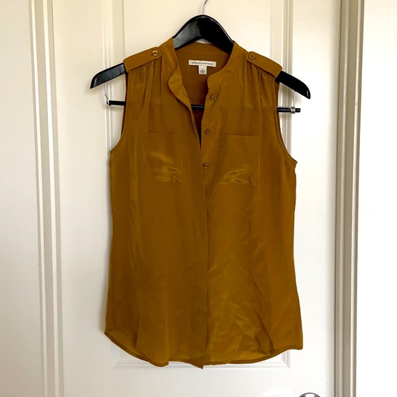 Banana Republic golden yellow sleeveless blouse - Picture 1 of 3